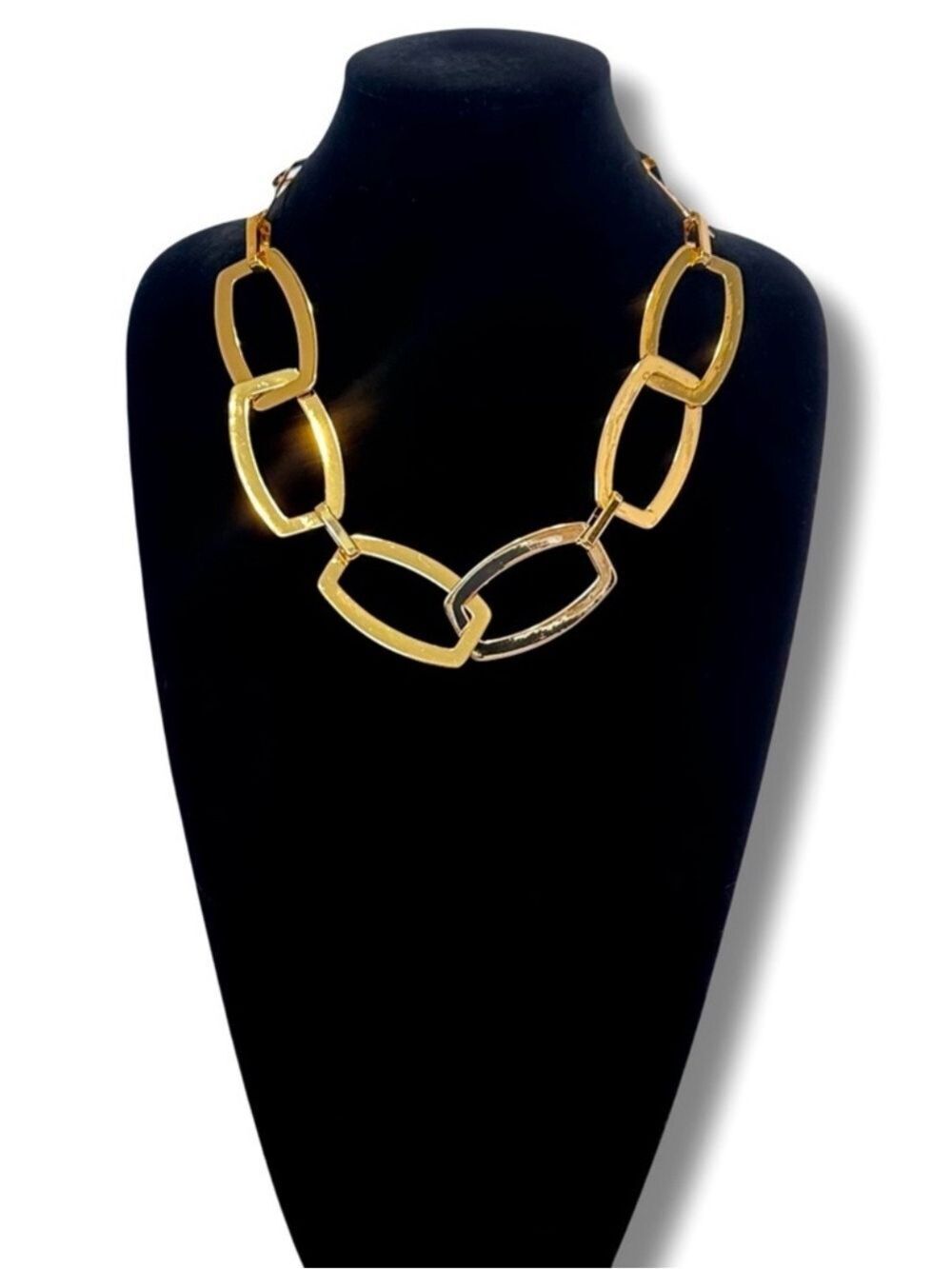 CHICO’s Sophina Rounded Rectangle-link Polished Gold Necklace | NWT